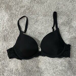 Victorias Secret Dream Angels push-up black lace bra